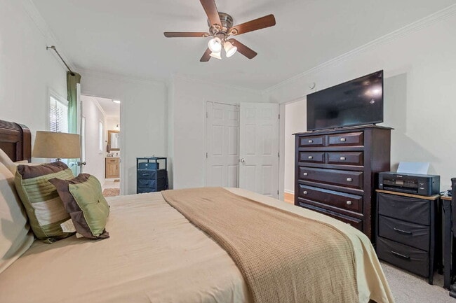 Building Photo - Now Showing for August 6th Move-In