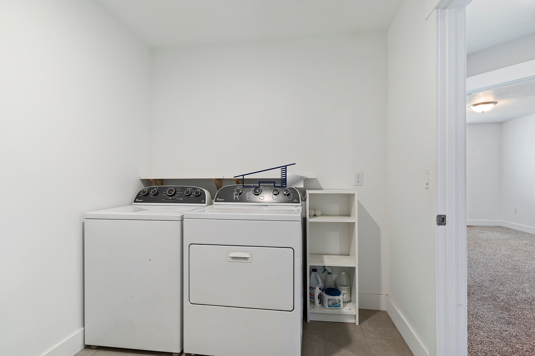 Building Photo - 6471 S Aspen Ln