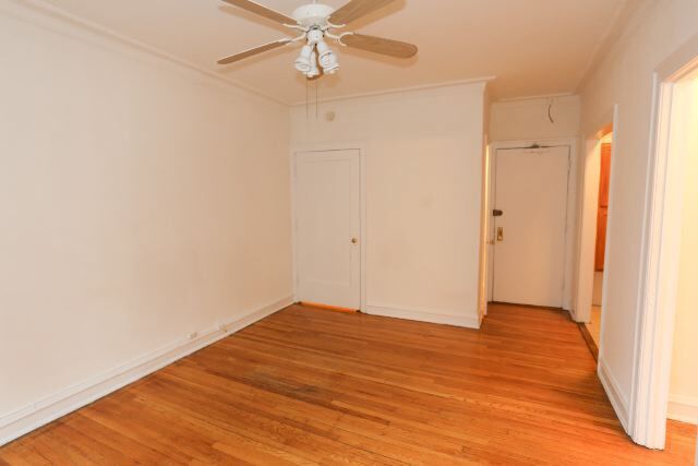 Building Photo - 1023 N Dearborn St