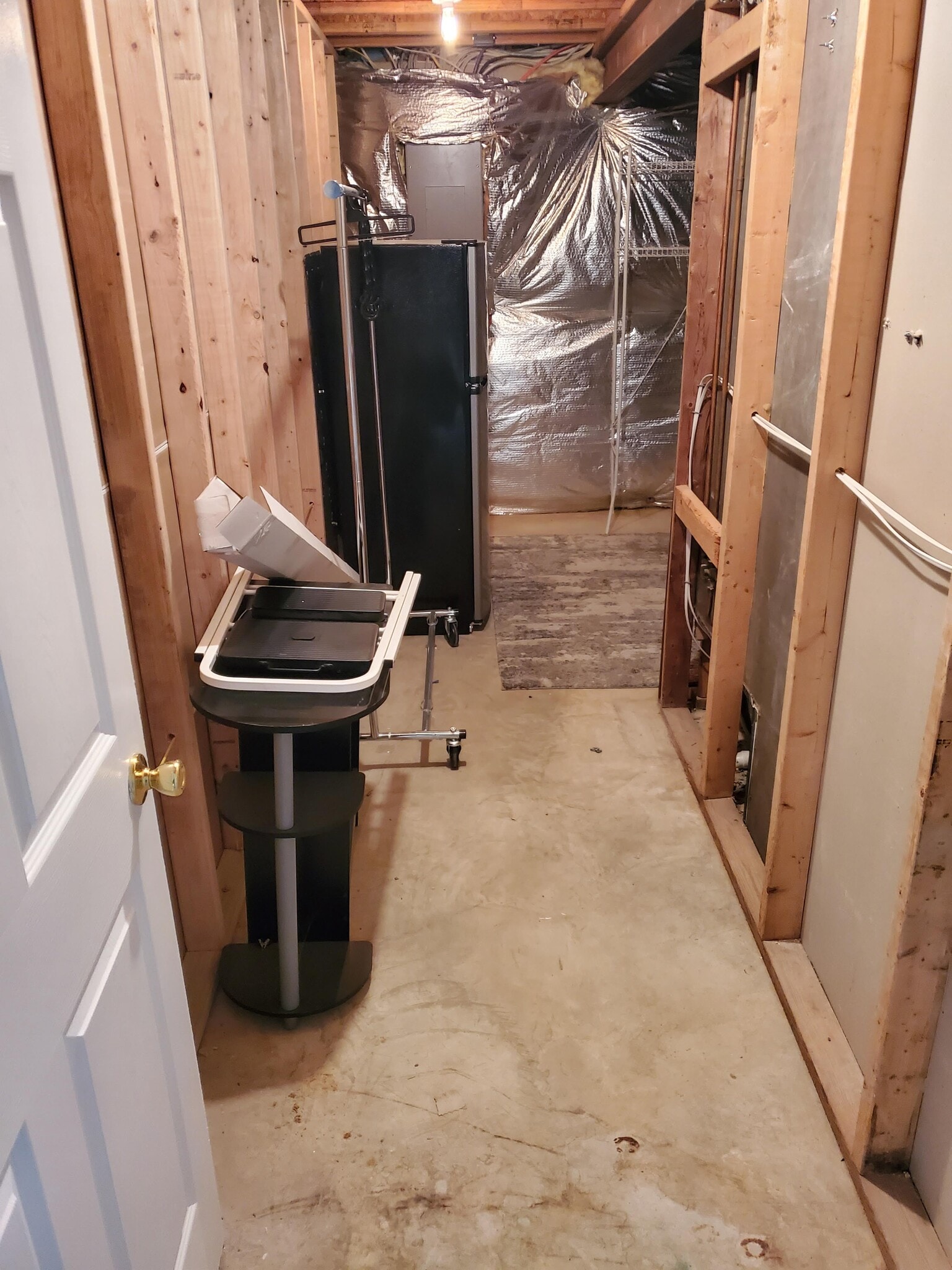Laundry and storage plenty - 7407 Arundel Pl