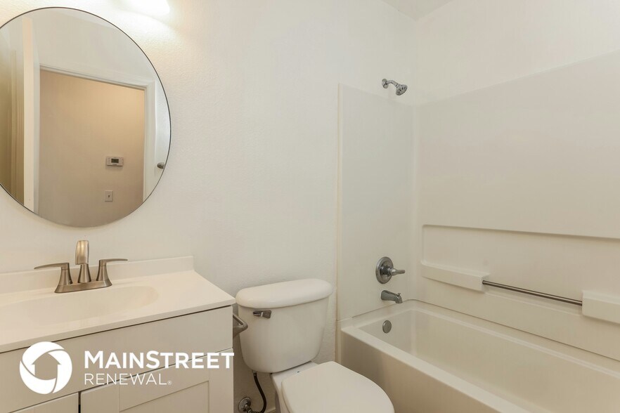 Building Photo - 1725 W Rita Marie Dr