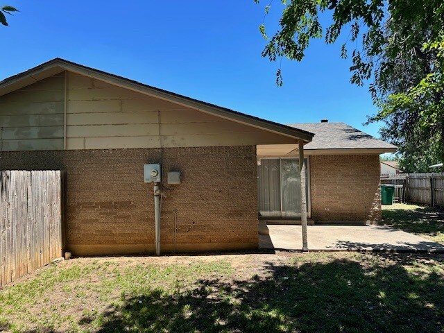 Building Photo - 8607 S Drexel Pl