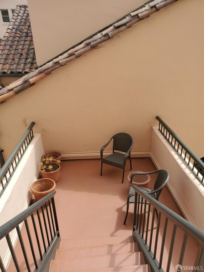 Building Photo - 355 Buena Vista Ave E