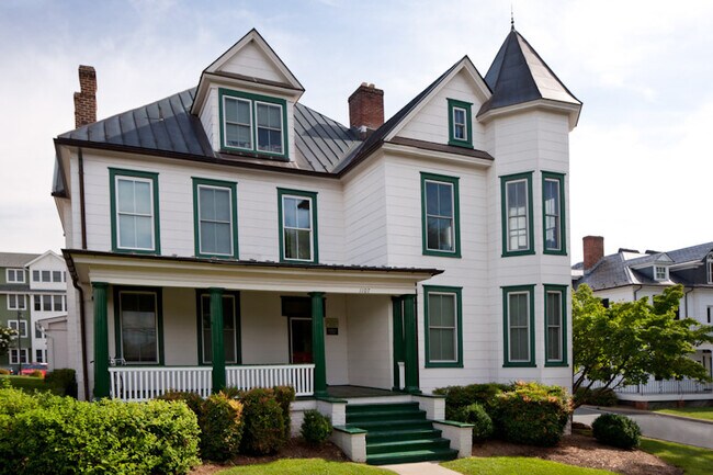 Building Photo - 1107 Wertland St