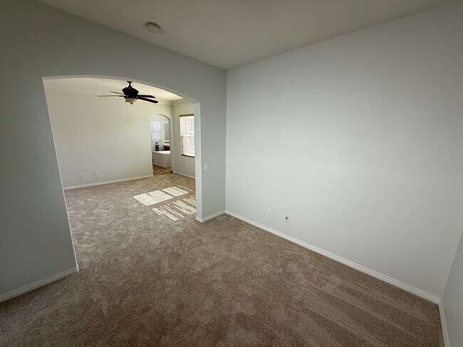 Building Photo - A Large and Spacious Home in Port Hueneme