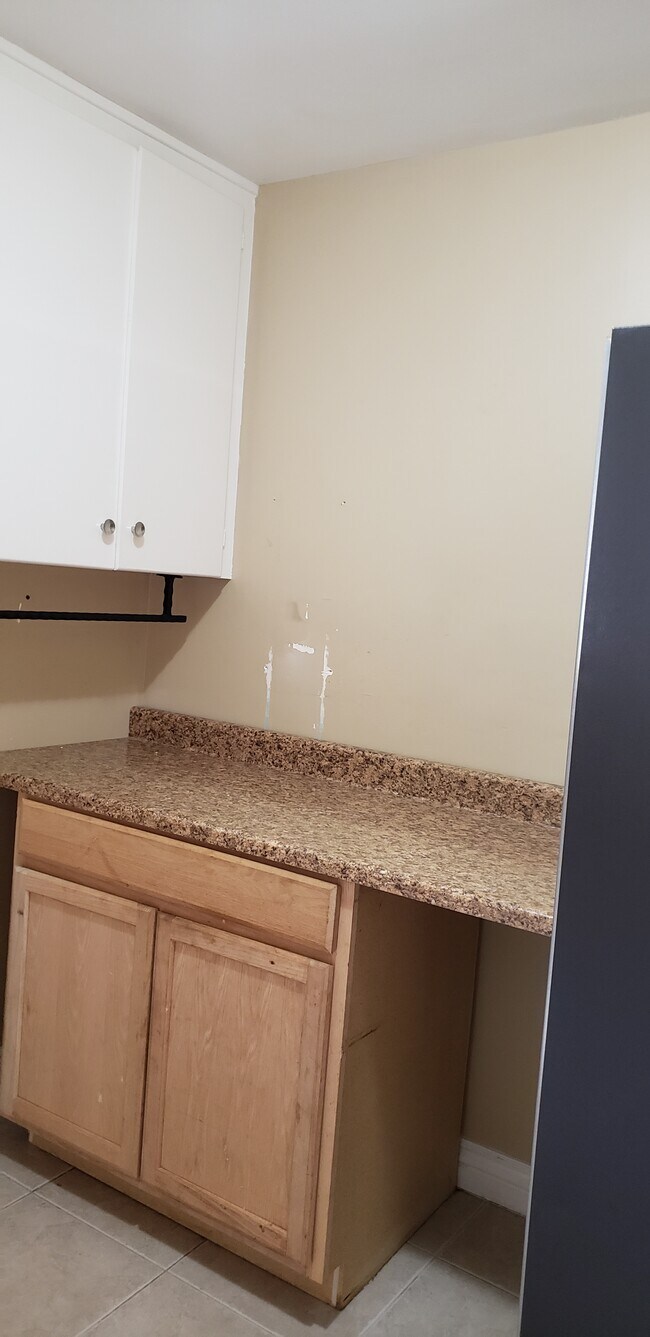 Laundry - 926 N 800 W