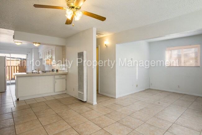 Building Photo - 1800 Glorieta St NE