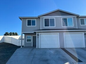 Building Photo - 6925 Hardrock Ct