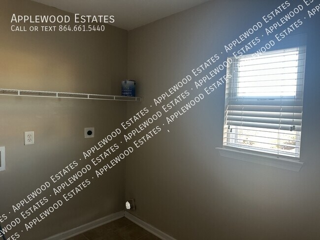 Building Photo - 184 Stonewood Crossing Dr