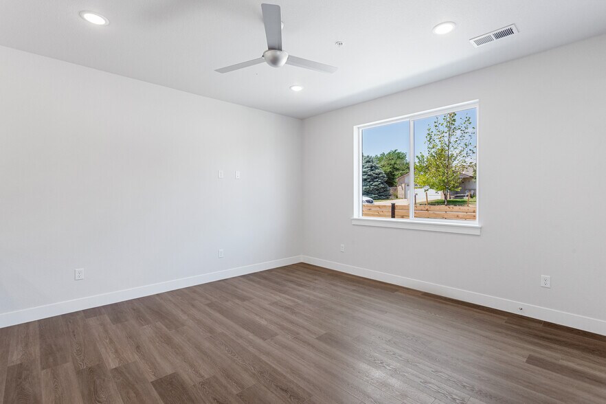 Building Photo - 2402 49th Avenue Ct