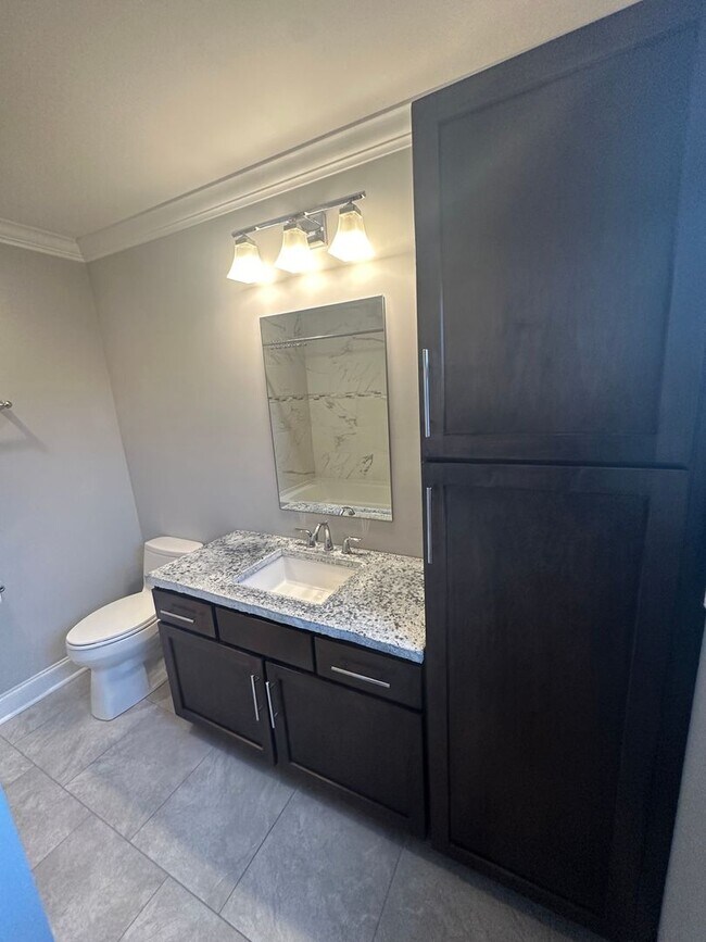Building Photo - 514 Sapphire Dr
