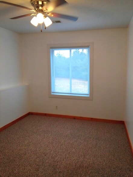 Bedroom #3 - 4400 Manhattan W