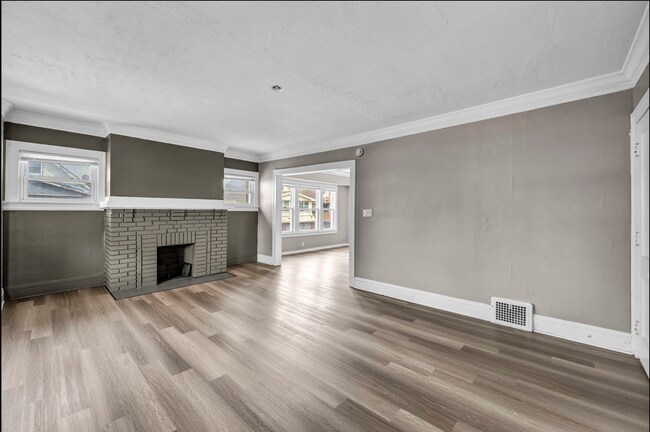 Building Photo - 12730 Barrington Ave