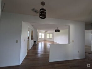 Building Photo - 2 Bedroom 2 Bath Maintenance Free Villa in...