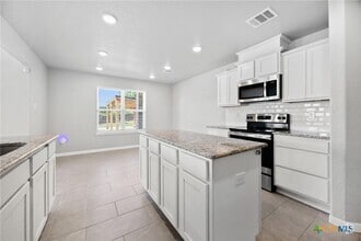 Building Photo - 1553 Justice Dr