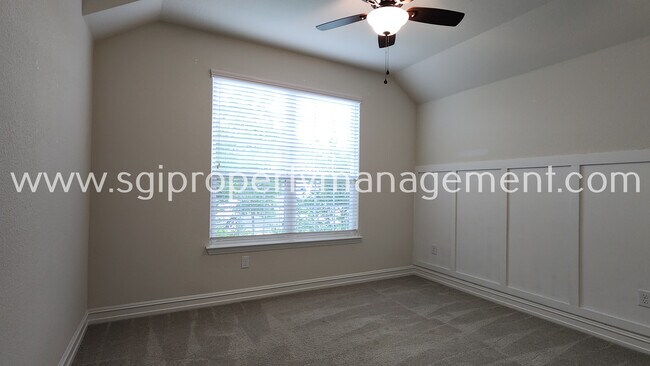 Building Photo - 3621 Brahman Ct