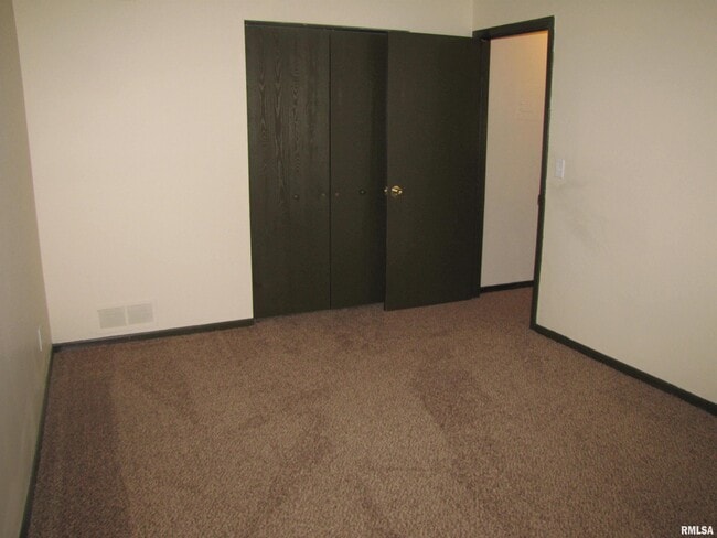 Building Photo - 2509 E 50th St