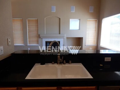 Building Photo - 12136 Gold Bluff Ln