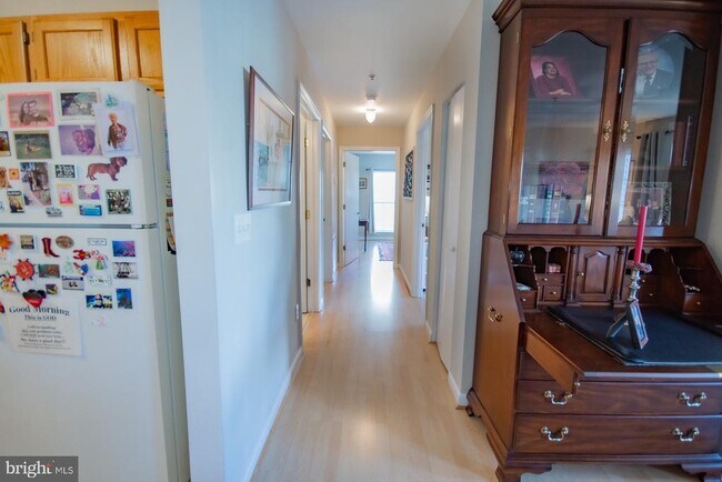 Building Photo - 152 Brookland Ct