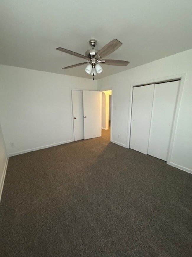 Building Photo - Charming 3-Bedroom Home Near Kenosha Dream Park