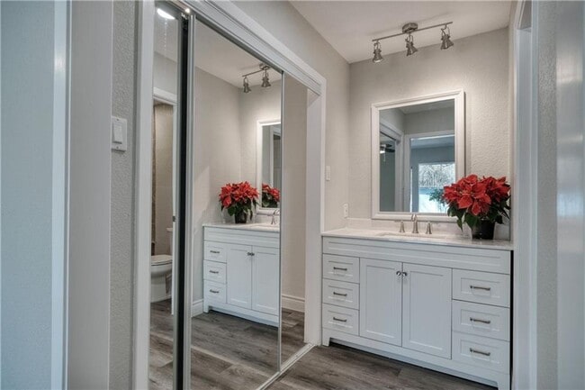 Building Photo - 13009 Sherbourne St