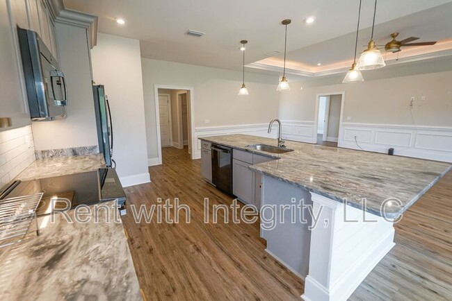 Building Photo - 3831 Arbor Dr