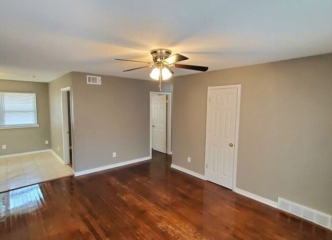Building Photo - 3 bed 1 bath in Midwest City
