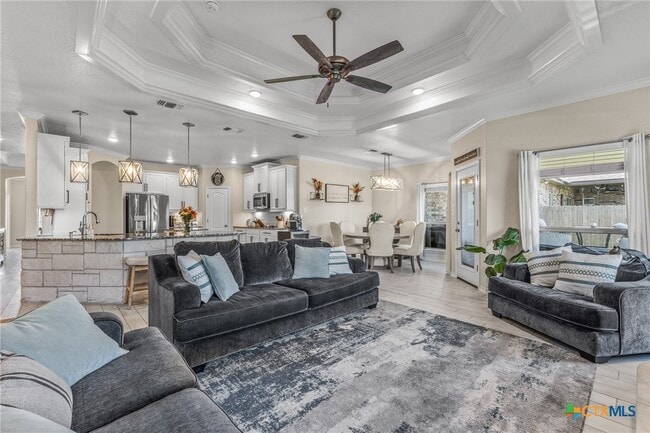Building Photo - 5107 La Piedra Ln