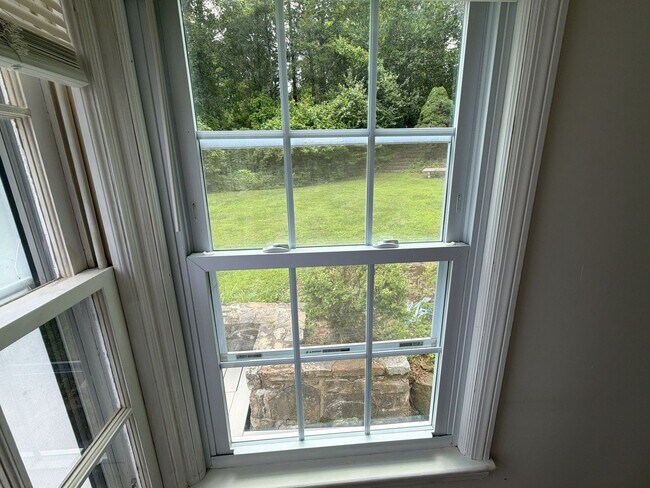 Building Photo - Six Raven Way LLC