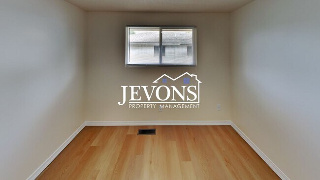 Building Photo - 404 S 81st Ave