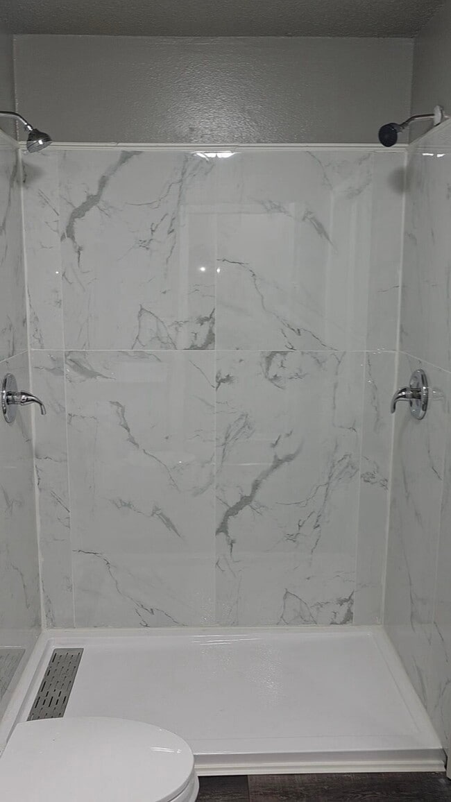 Building Photo - 505 Dorsey Ave