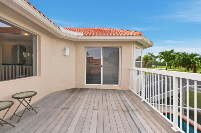 Building Photo - 2 Monterey Pointe Dr