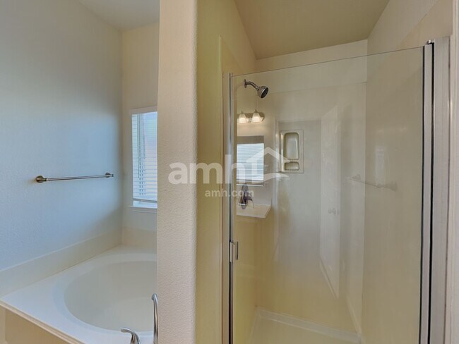 Building Photo - 209 Wenrick Dr