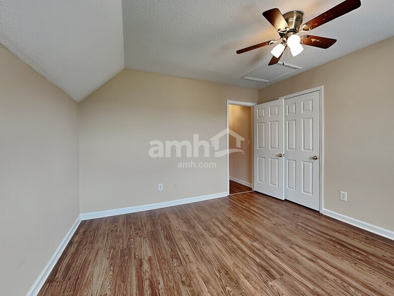 Building Photo - 4880 Manteo Ln