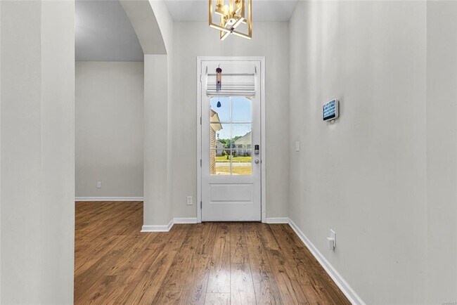 Building Photo - 816 Hedgefield Way