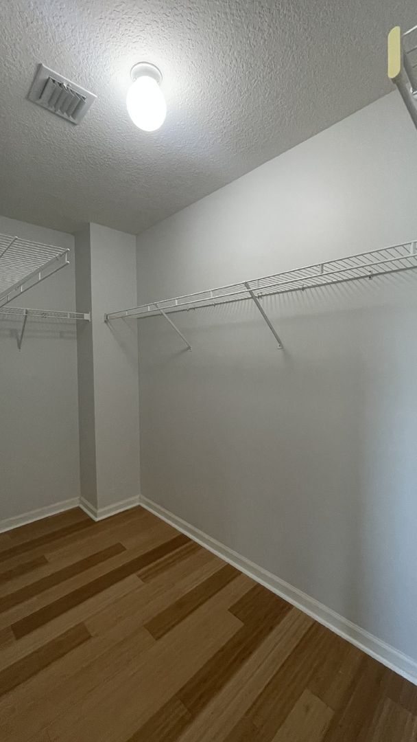 Building Photo - 4857 Victoria Cir