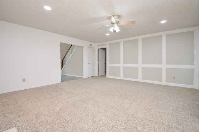 Building Photo - 21318 Park Valley Dr