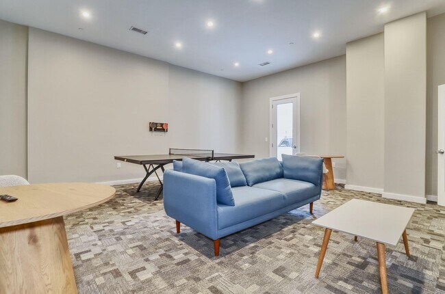 Building Photo - 475 Communipaw Ave