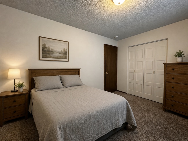 Building Photo - 4045 Dogwood Ct