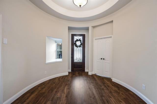 Building Photo - 335 Bluewood Dr