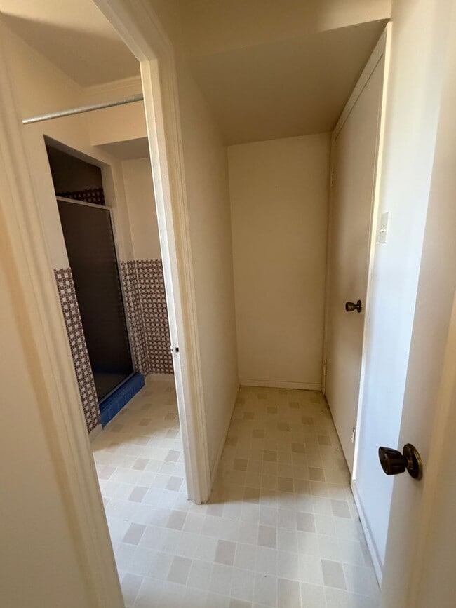 Building Photo - 4BD/3BA Two-Story Home | Flexible Layout + Big Backyard