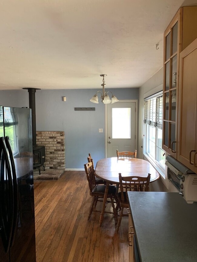 Building Photo - 3 Bedroom, PET FRIENDLY House in Fieldbrook