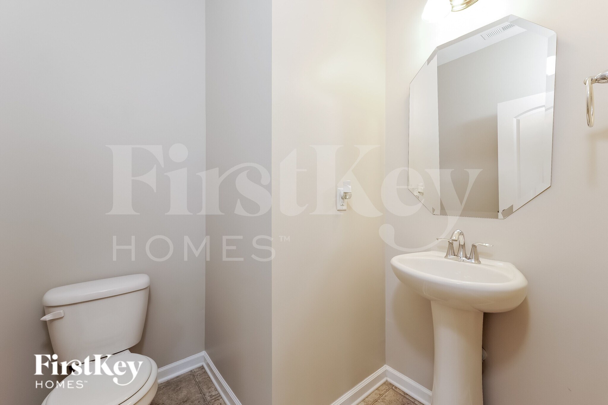 Building Photo - 431 Summergate Dr