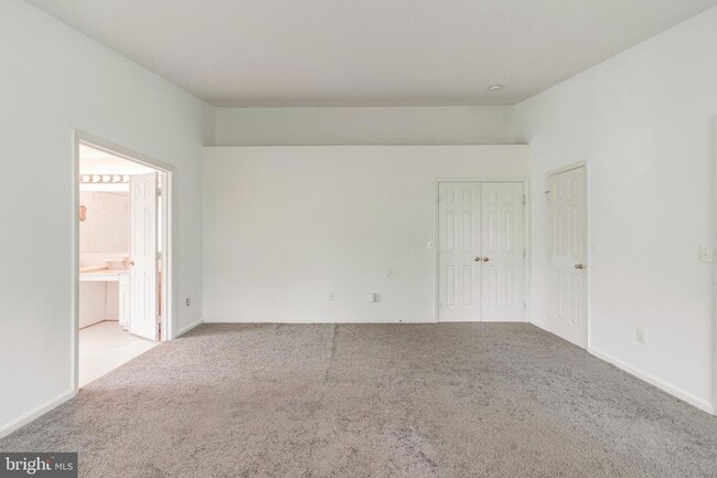 Building Photo - 43137 Binkley Cir