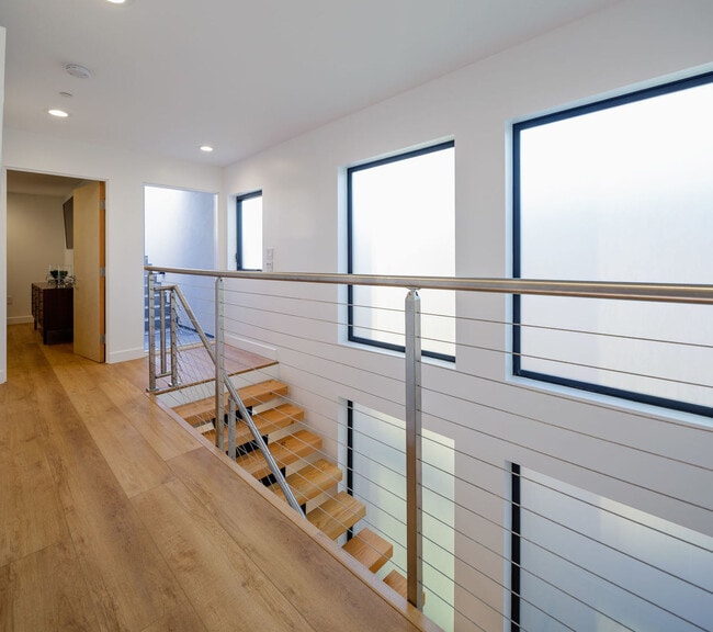 Building Photo - 3920 O-Fully Furnished | Hollywood Beach |...