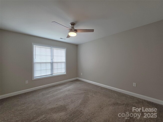 Building Photo - 420 Balfour Dr