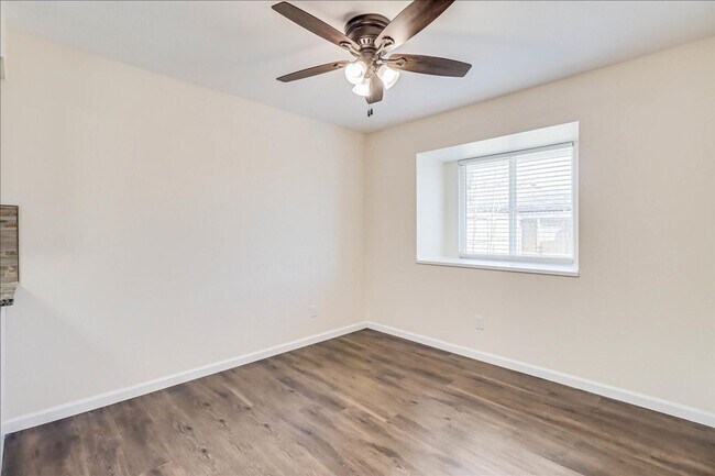 Building Photo - 7314 Ottawa Cir