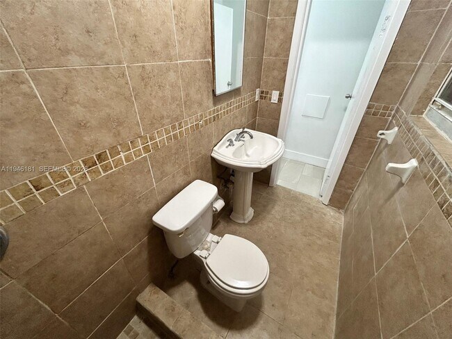 Building Photo - 261 NW 49th St