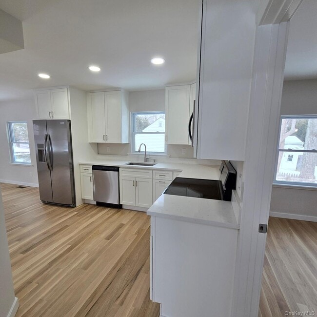 Building Photo - 37 Gould Rd