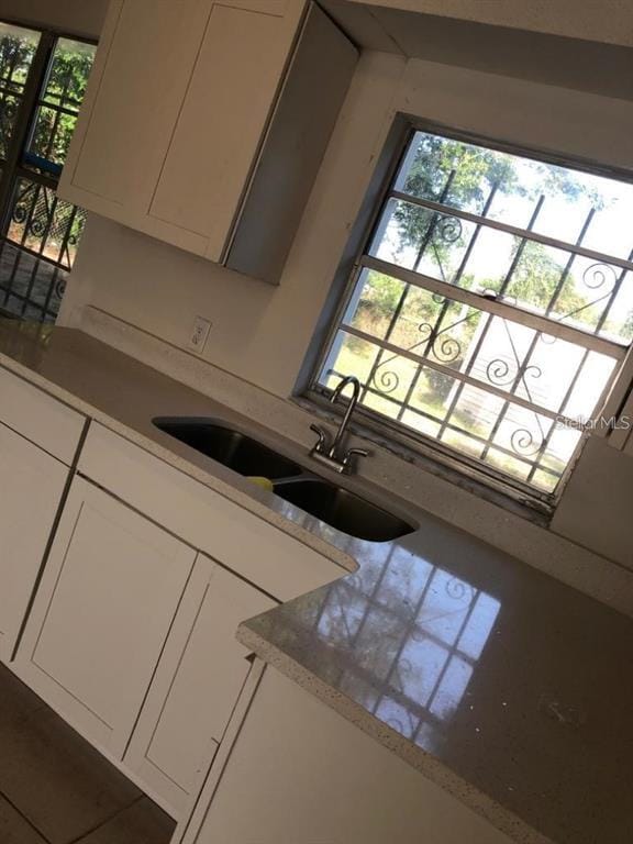 Building Photo - 1013 Ferndell Rd